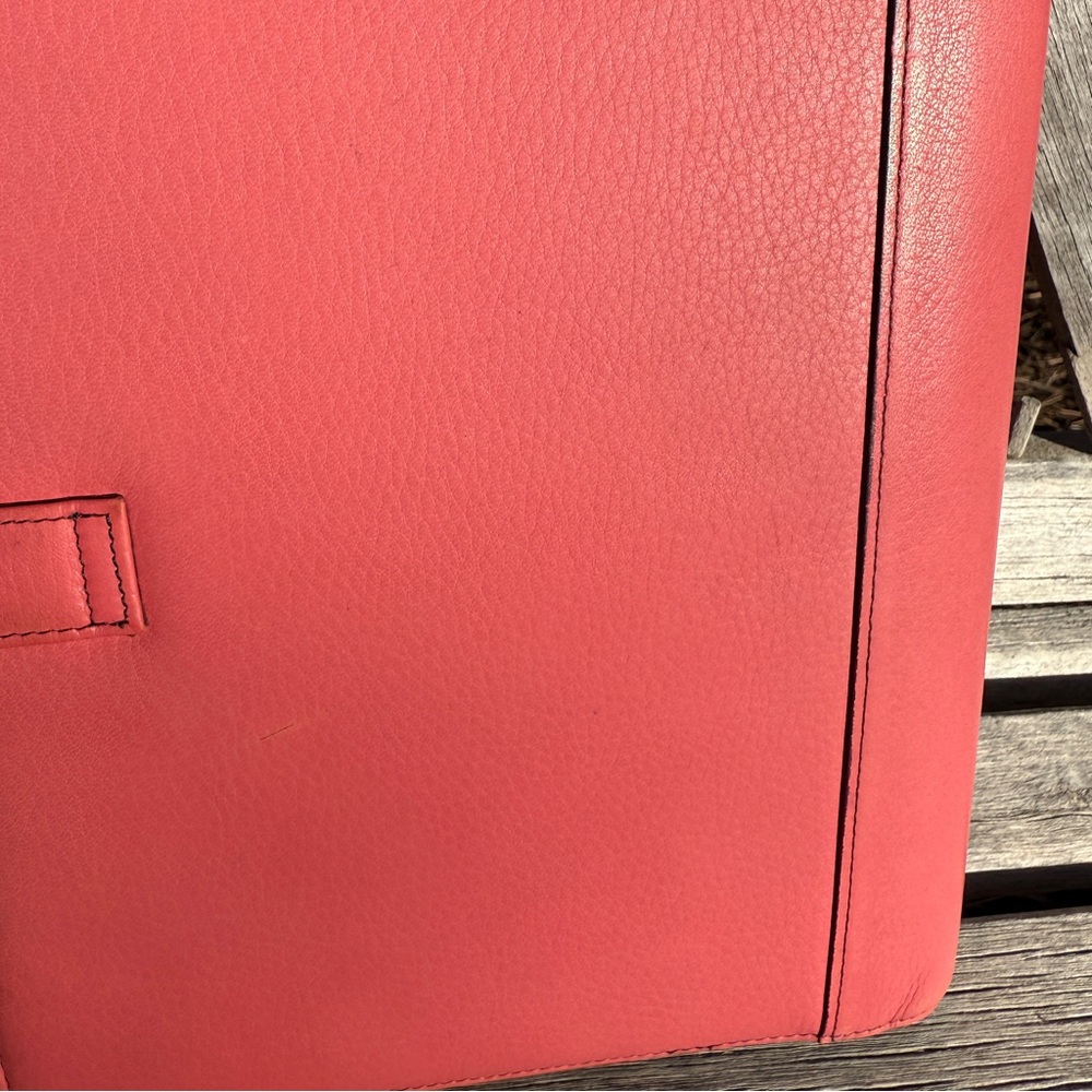 GUC Daytimer Pink Leather Planner Agenda - Picture 5 of 10